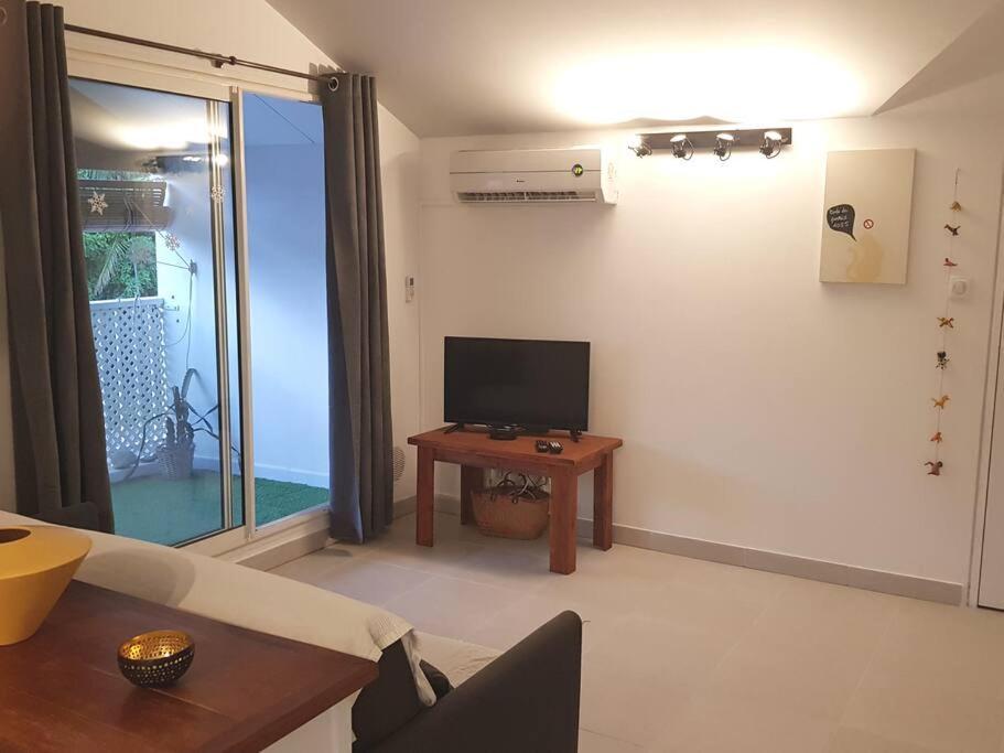 Superbe Studio Avec Varangue A 150 M De La Plage A La Saline Le Bains Ngoại thất bức ảnh